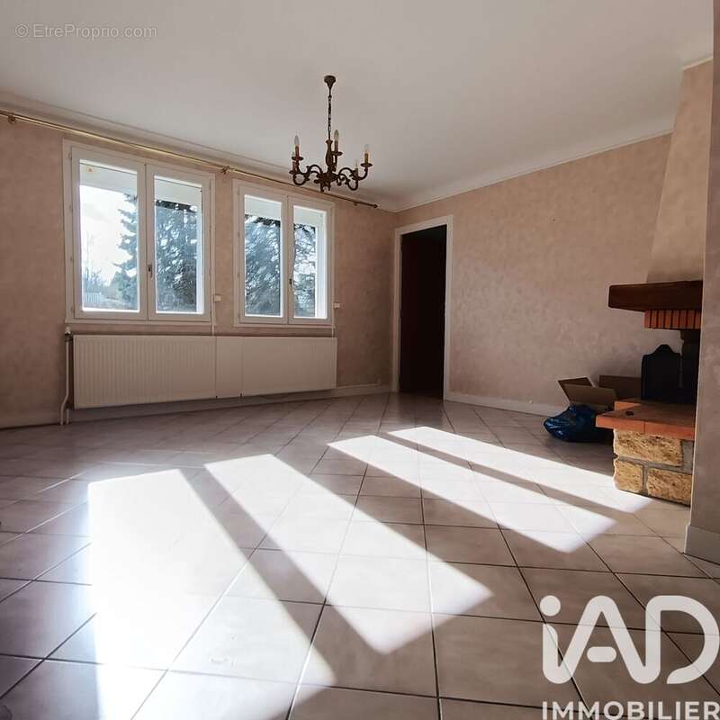 Photo 6 - Maison à SAINT-JUST-LE-MARTEL