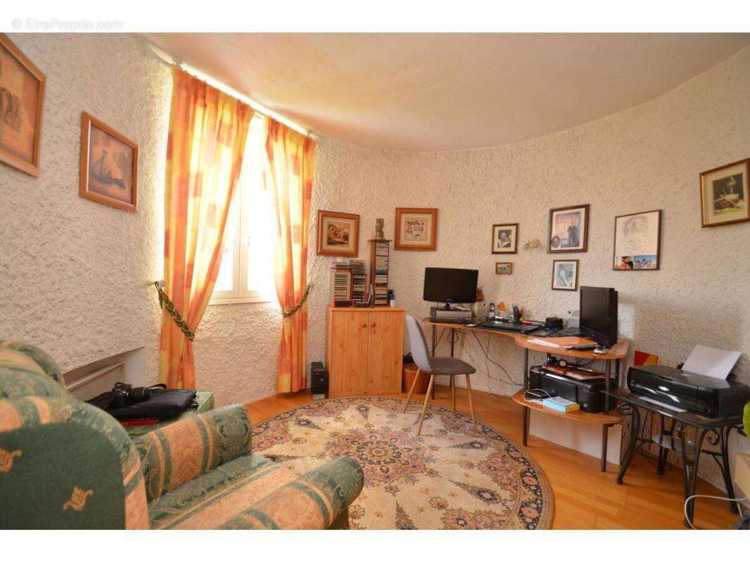 Maison à MONTPON-MENESTEROL