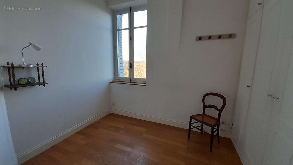 Appartement à LIMOURS