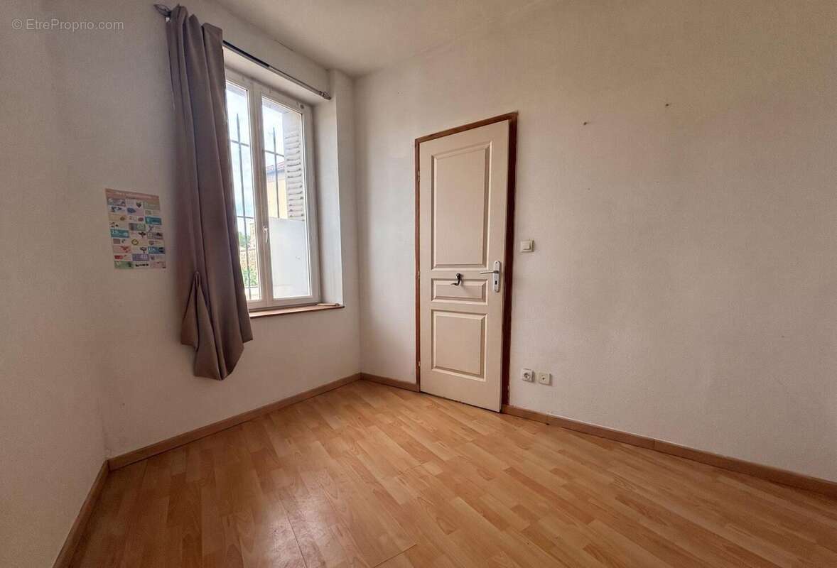 Appartement à SAINT-PAUL-LES-ROMANS