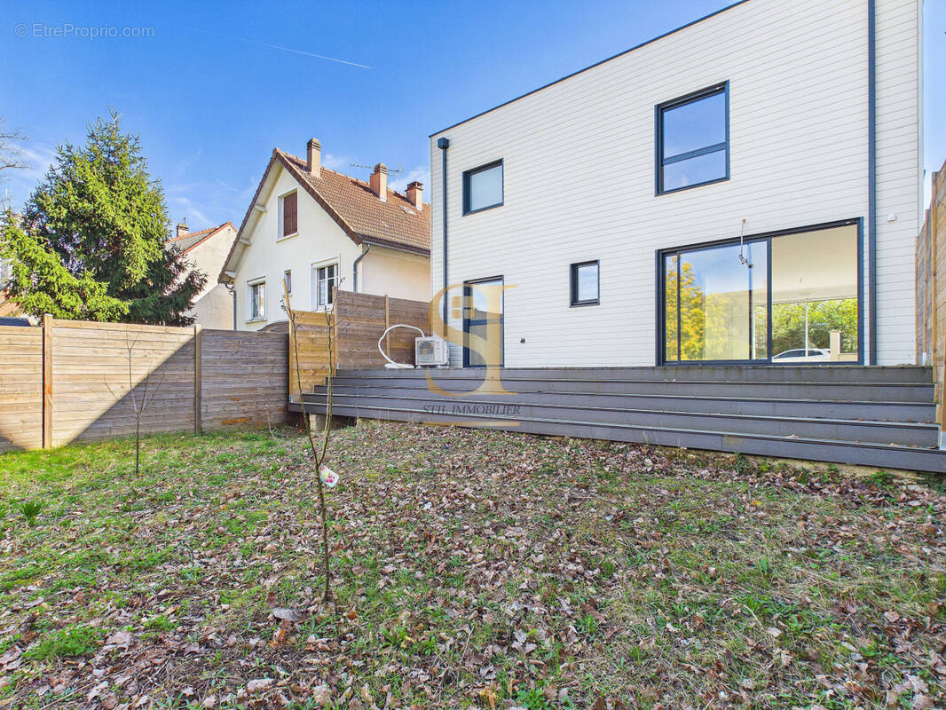 Maison à VILLEBON-SUR-YVETTE