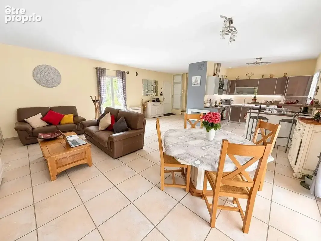 Vente Maison Le cannet-des-maures(83340) 489 000ï¿œ - photo 6