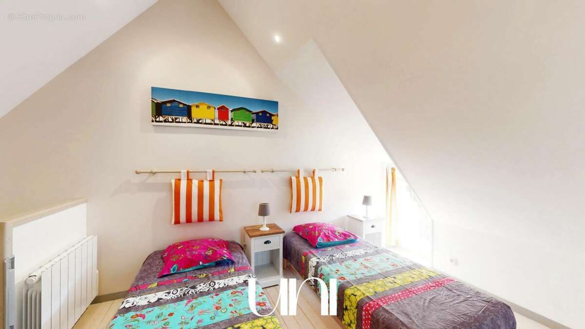 Maison à FONTAINE-HENRY