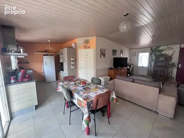 Maison 78 m² à Saint-Reverend  - photo 6