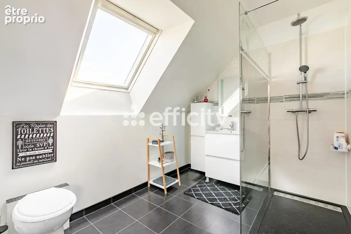 Maison 110 m² à Crepy-En-Valois  - photo 15