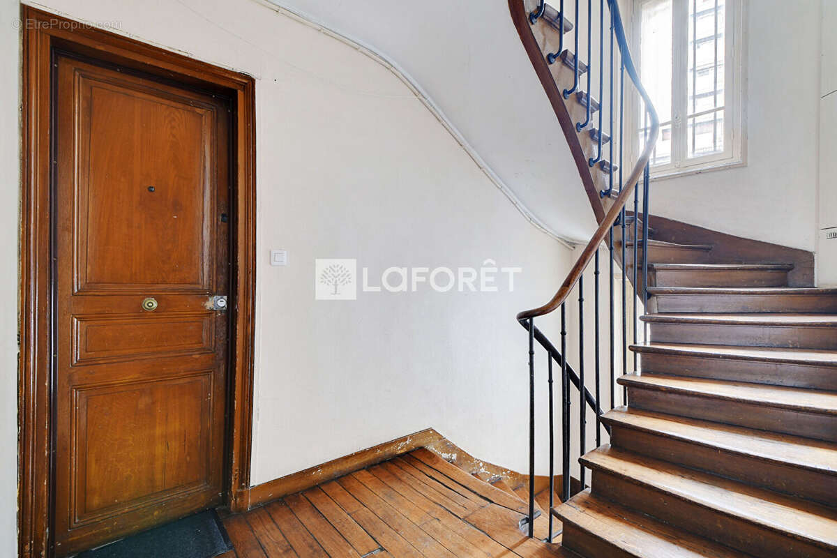 Appartement à PARIS-18E