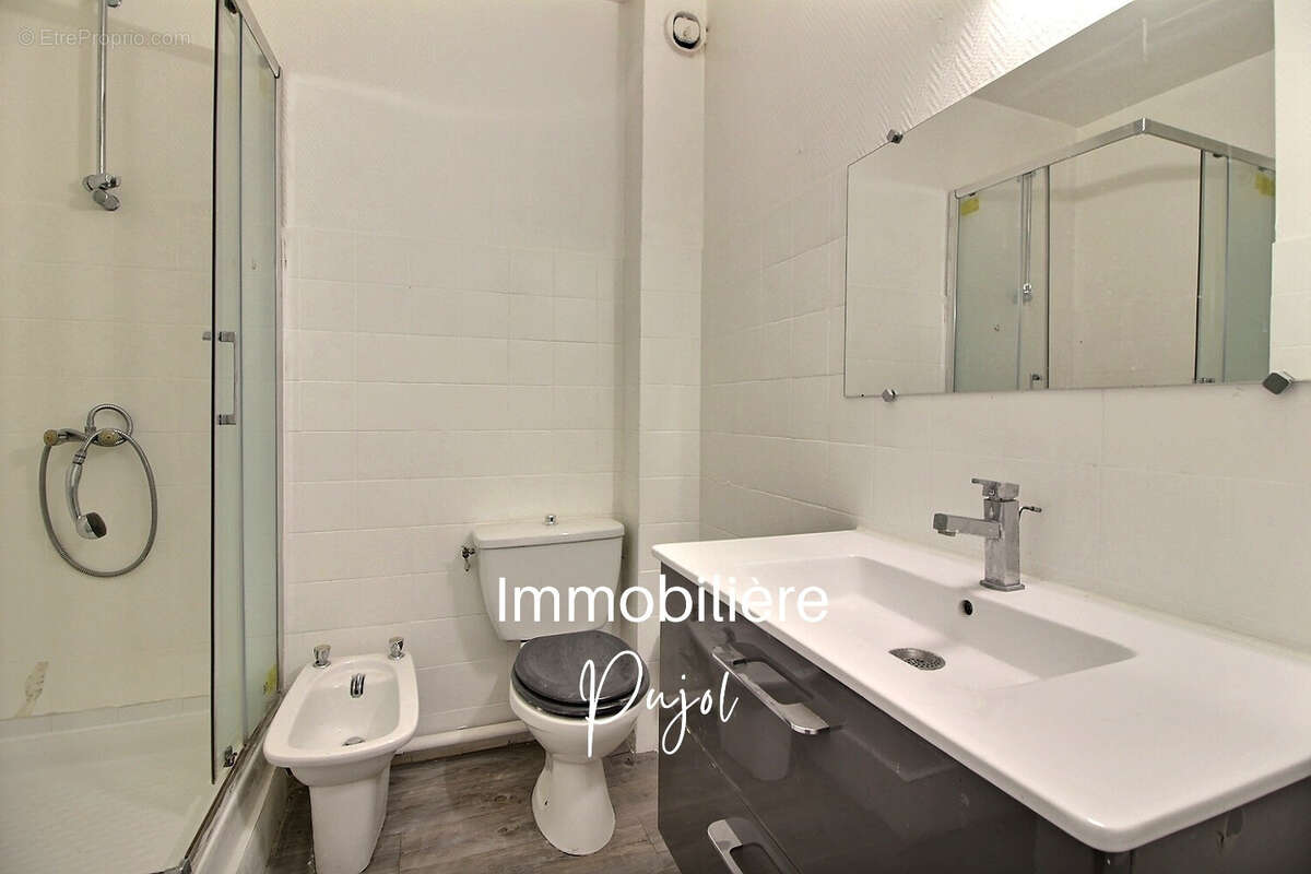 Appartement à MARSEILLE-6E