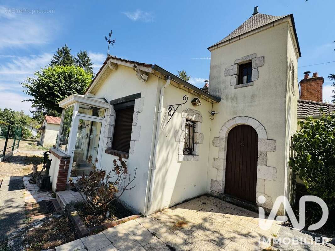 Maison 88 m² à Saint-Ay  - photo 2