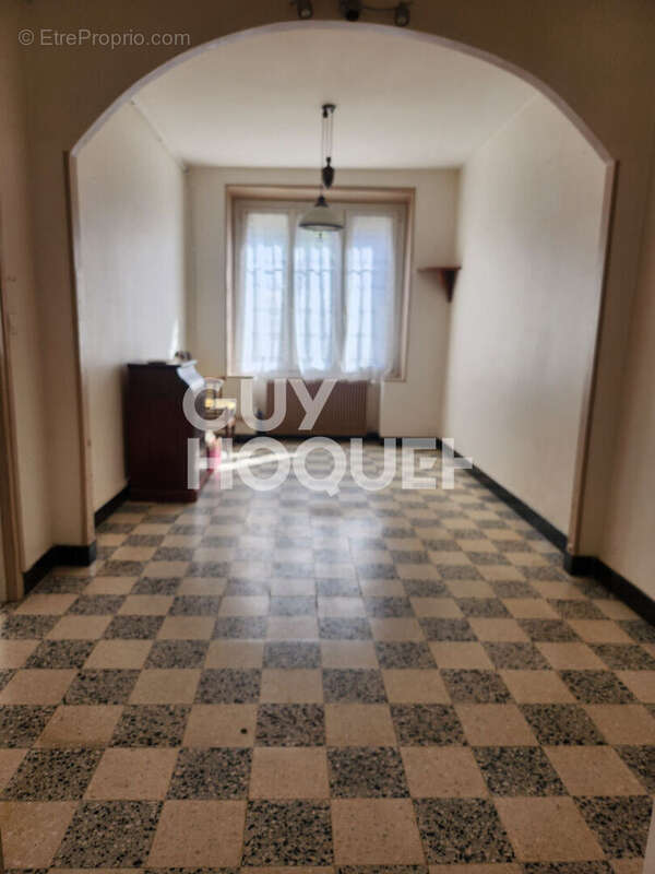 Maison à VILLIERS-SAINT-GEORGES