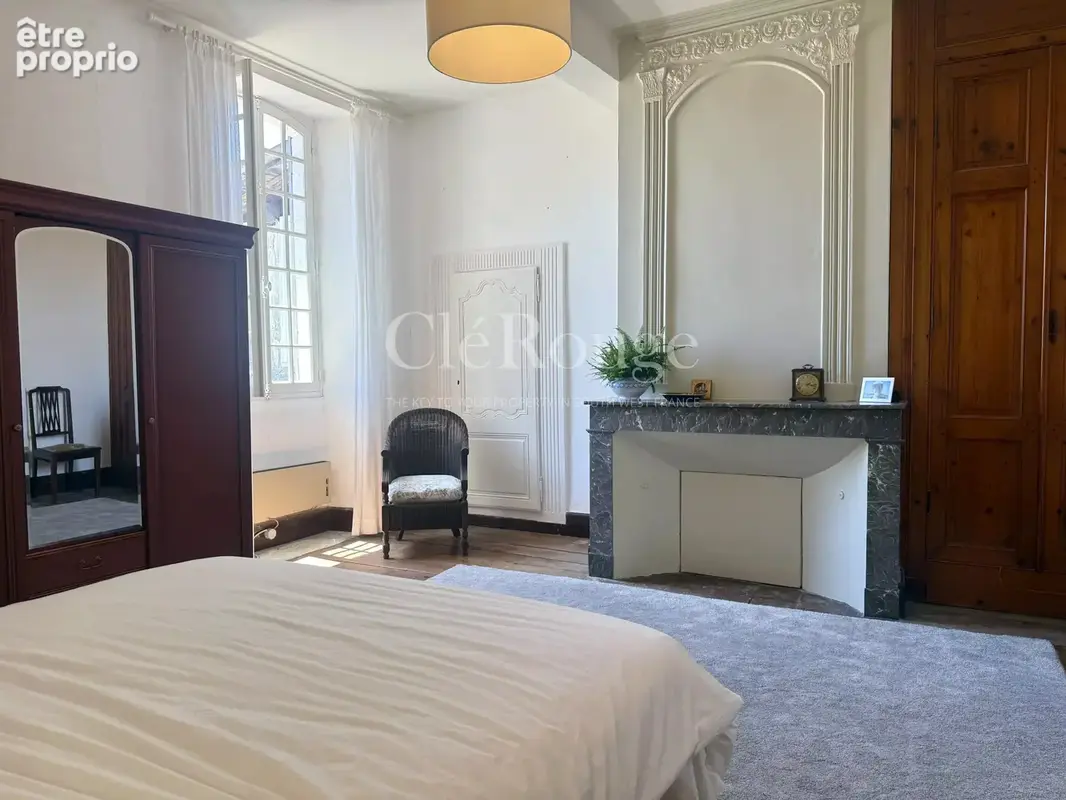 Au cœur d’Eymet – Maison de caractère avec grange et cour plein sud - photo 6