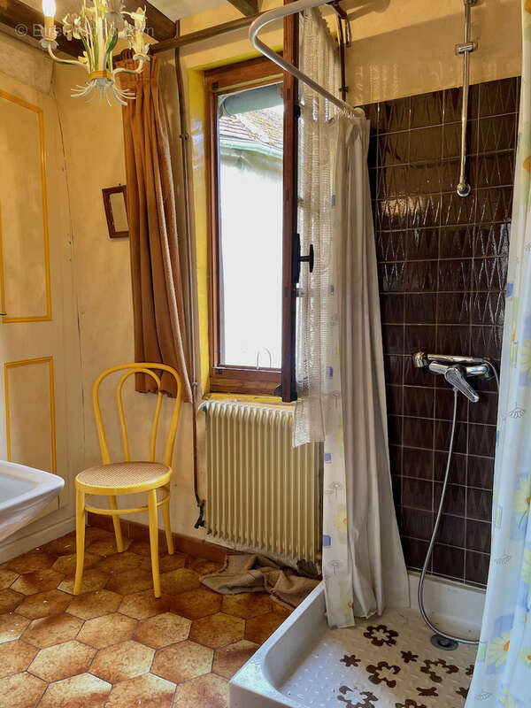 Maison de village avec bord de rivière - photo 14