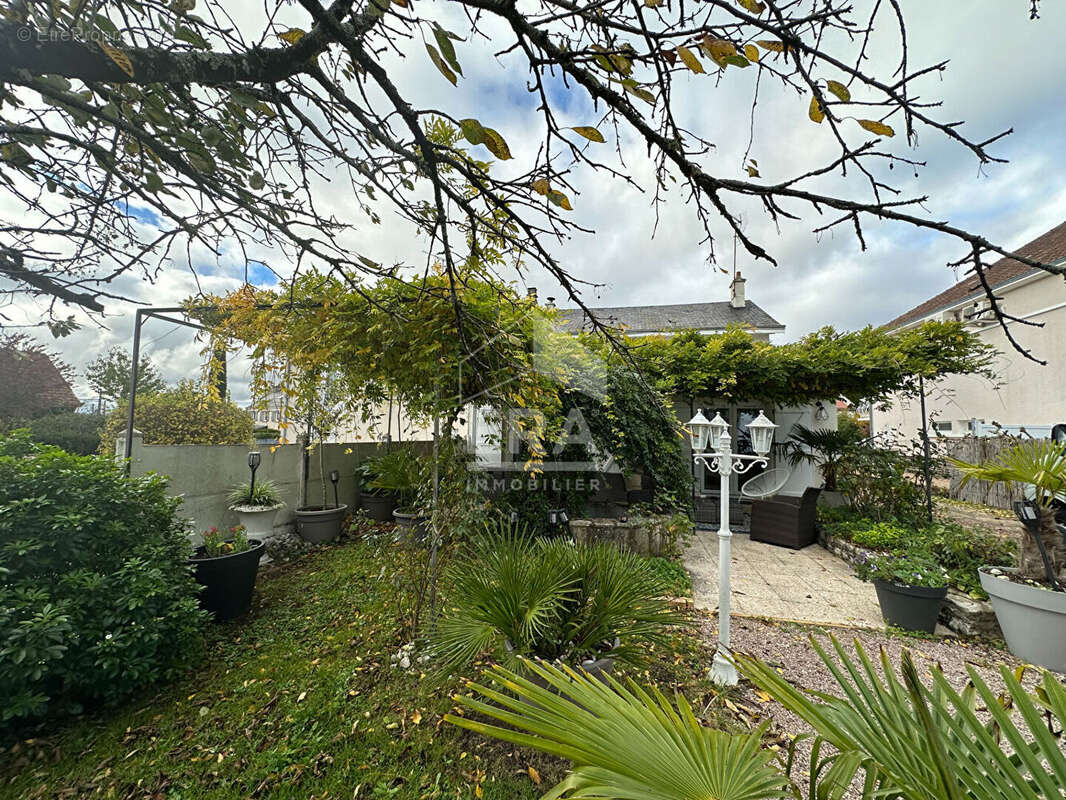 Maison à SAINT-MAUR