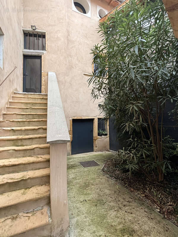 Maison à SAINT-ROMAIN-AU-MONT-D&#039;OR