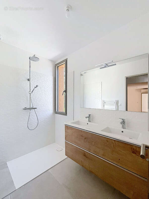 Maison à NIMES