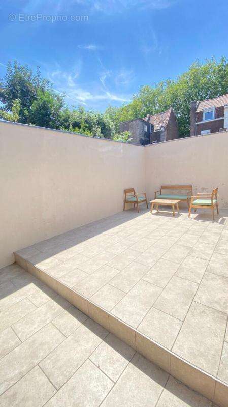 Maison 104m² entièrement rénovée avec goût ? Rue calme à Roubaix - photo 3