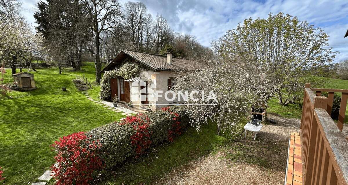 Maison à COURSAC