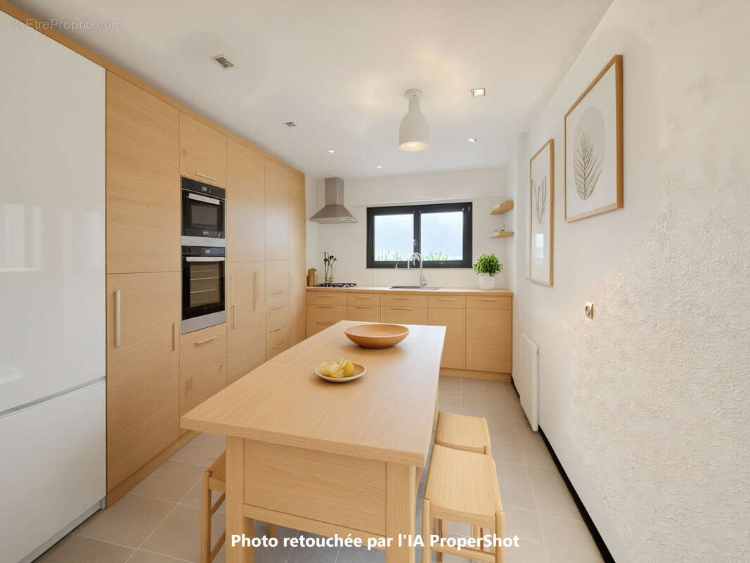 Appartement à LES CLAYES-SOUS-BOIS