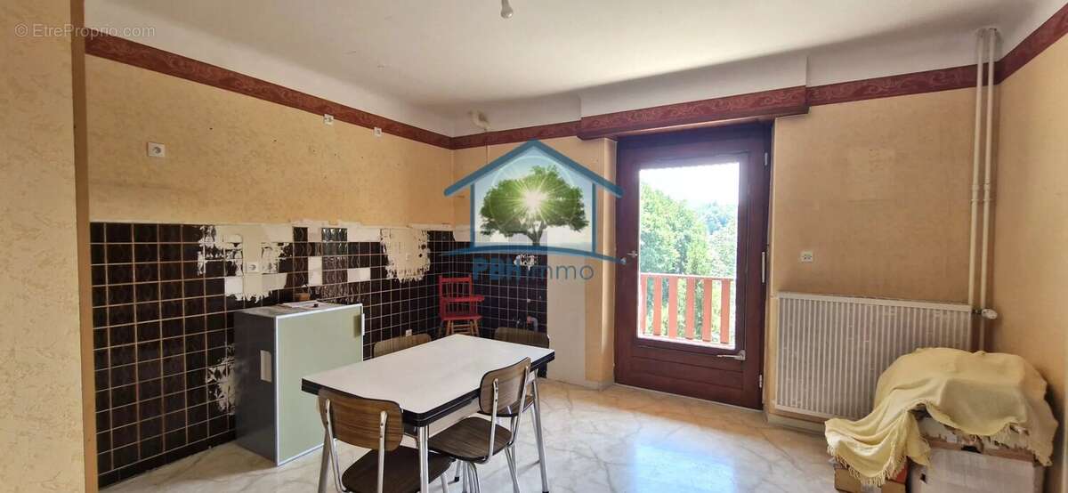 MEISENTHAL (57) - Maison d'environ 181 m² hab. + Atelier sur un terrain de 26,59 ares - photo 12
