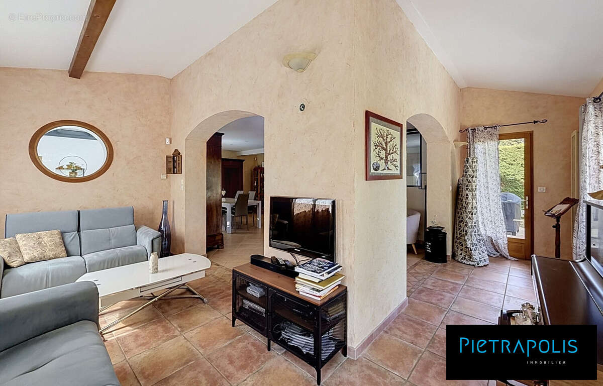 Maison 164 m² à Trevoux  - photo 3
