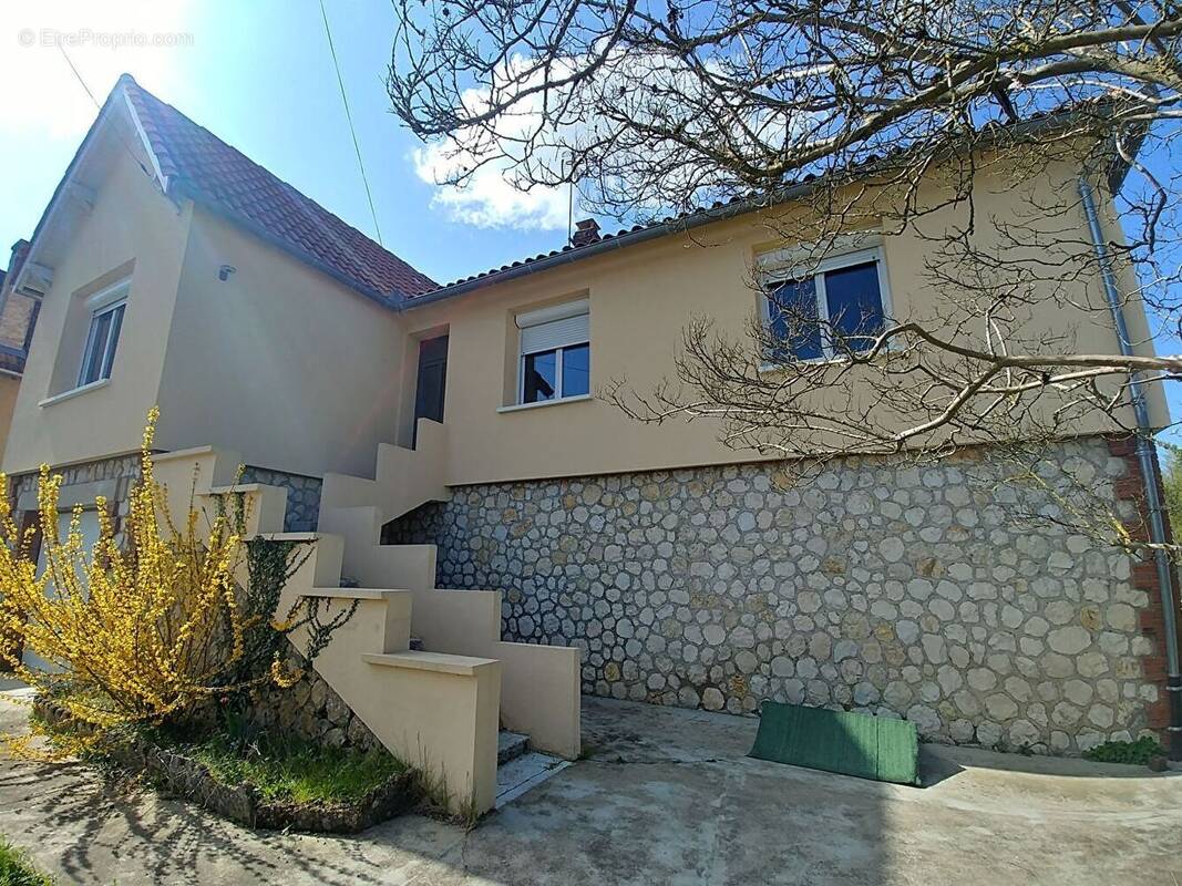 Maison à CAUSSADE