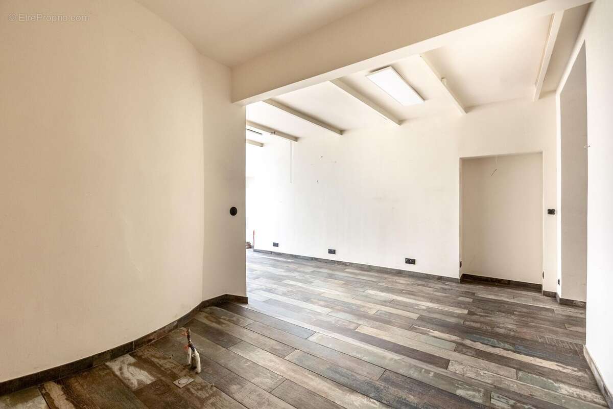 Photo 5 - Commerce à PARIS-2E