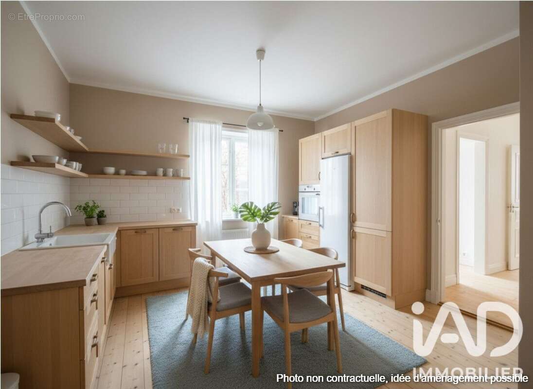 Maison 273 m² à Parthenay  - photo 4