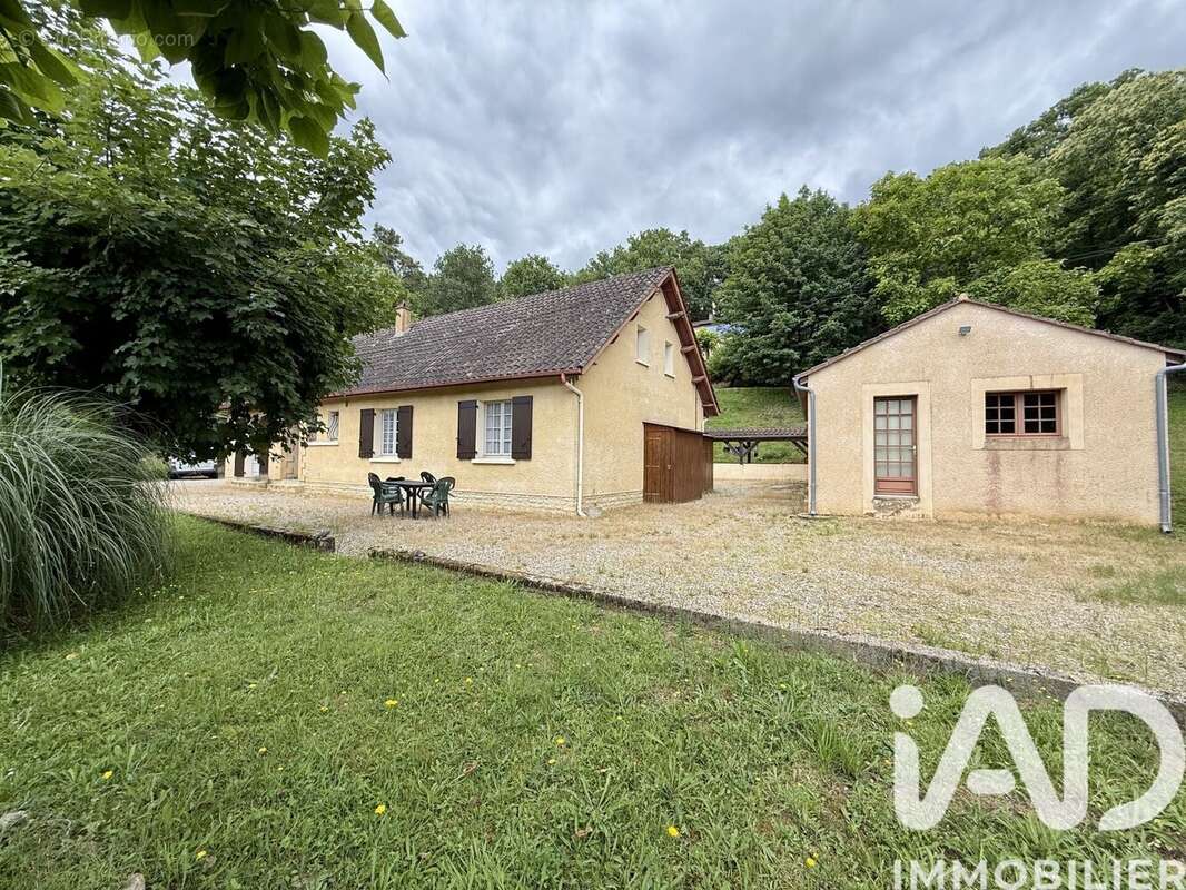 Maison 135 m² à Saint-Andre-D'allas  - photo 2