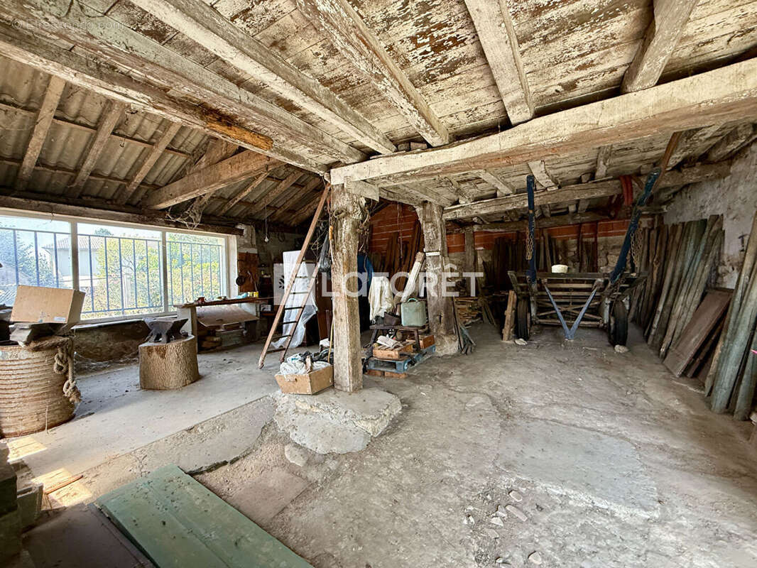 Maison à SAINTE-CROIX-DU-MONT