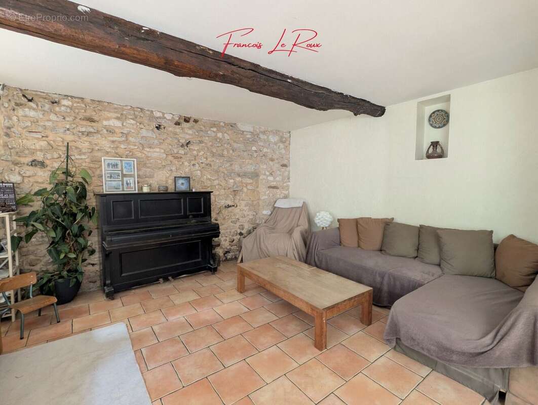 Maison à BENNECOURT