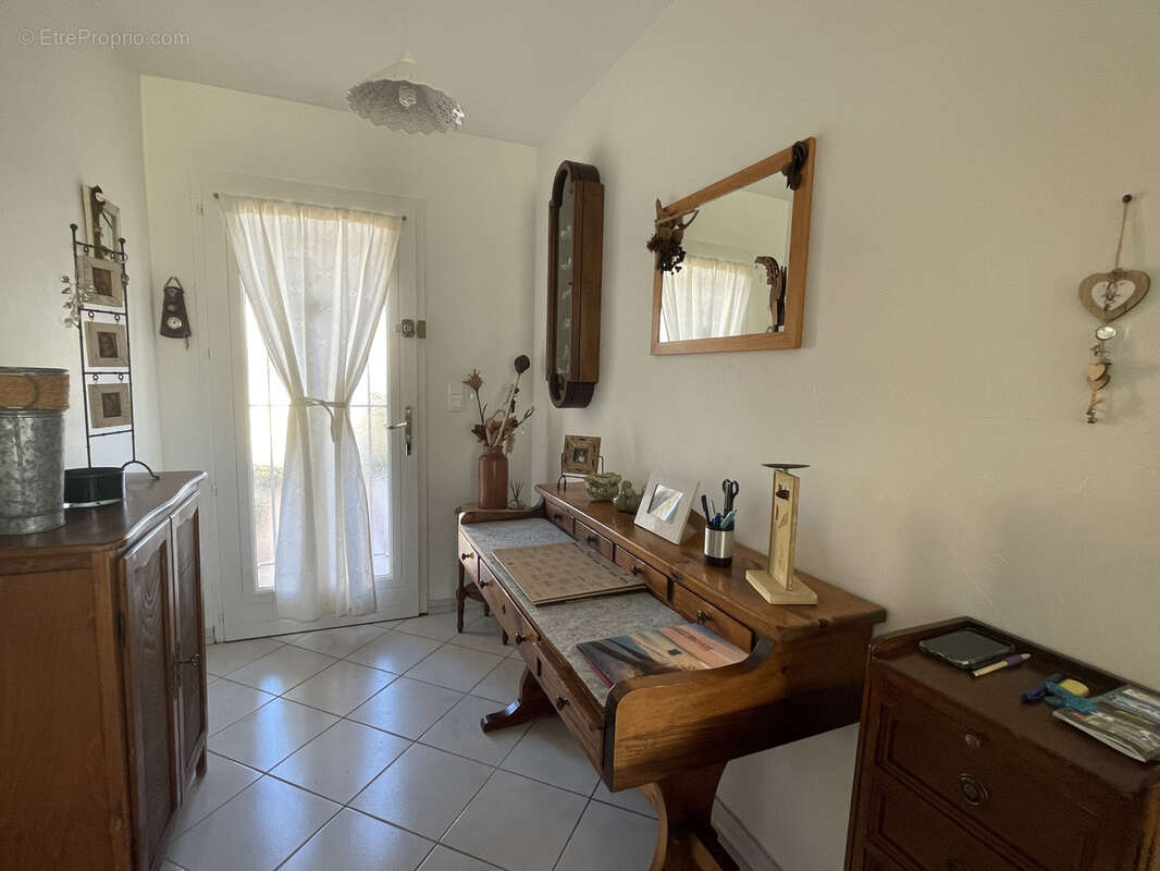 Maison à SAINT-LAURENT-DE-LA-SALANQUE