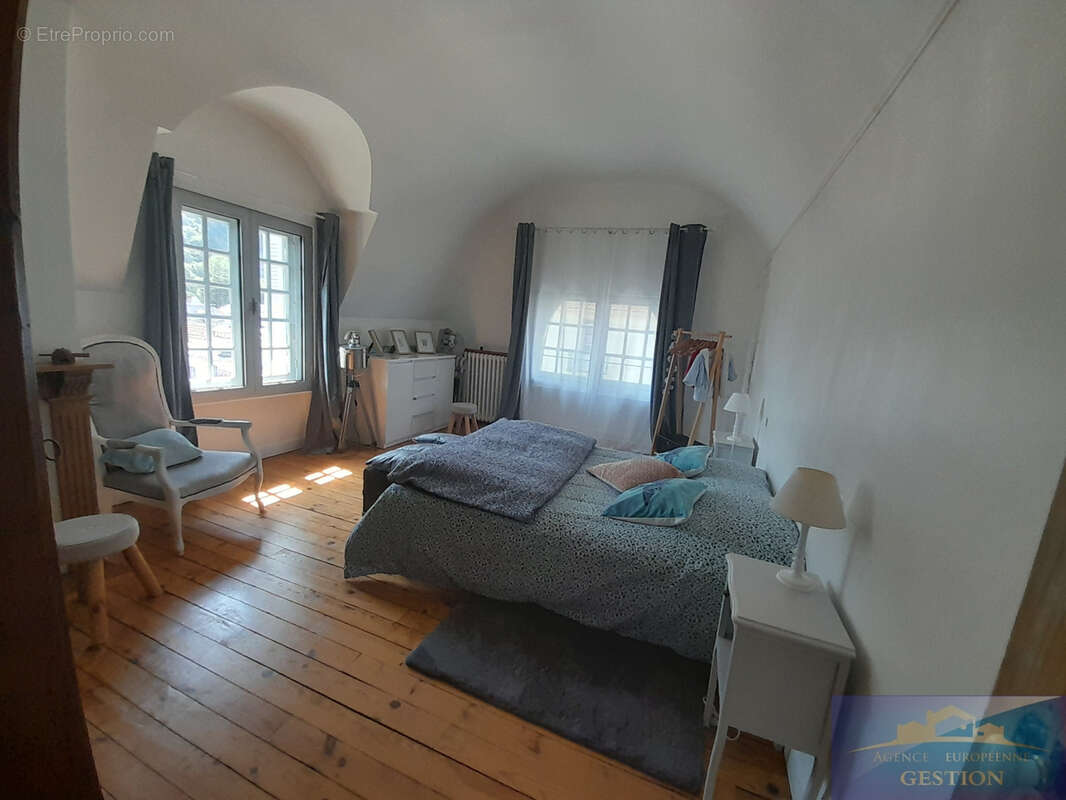 Maison à LOURDES