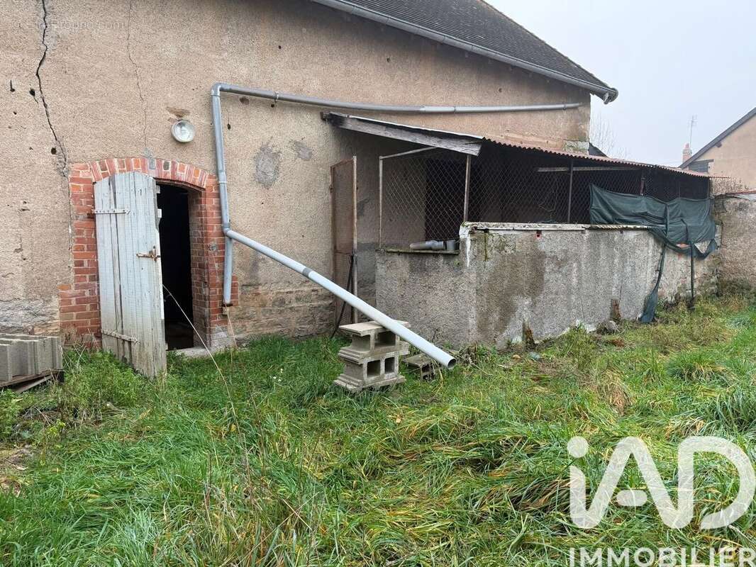 Photo 5 - Terrain à SAINT-YAN