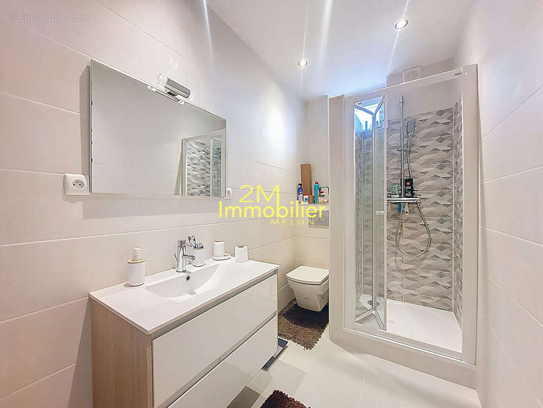 Maison à VAUX-LE-PENIL