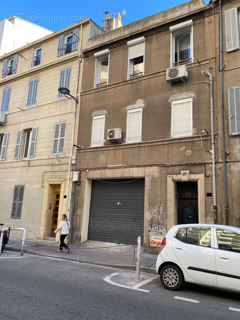 Appartement à MARSEILLE-5E