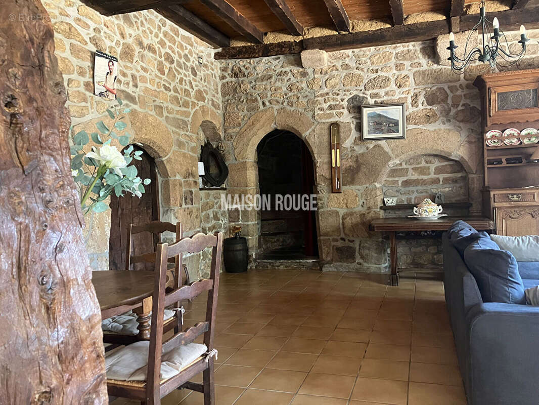VAL D'ARGUENON - Élégante propriété du XVIème siècle avec vue sur l'Arguenon - photo 10
