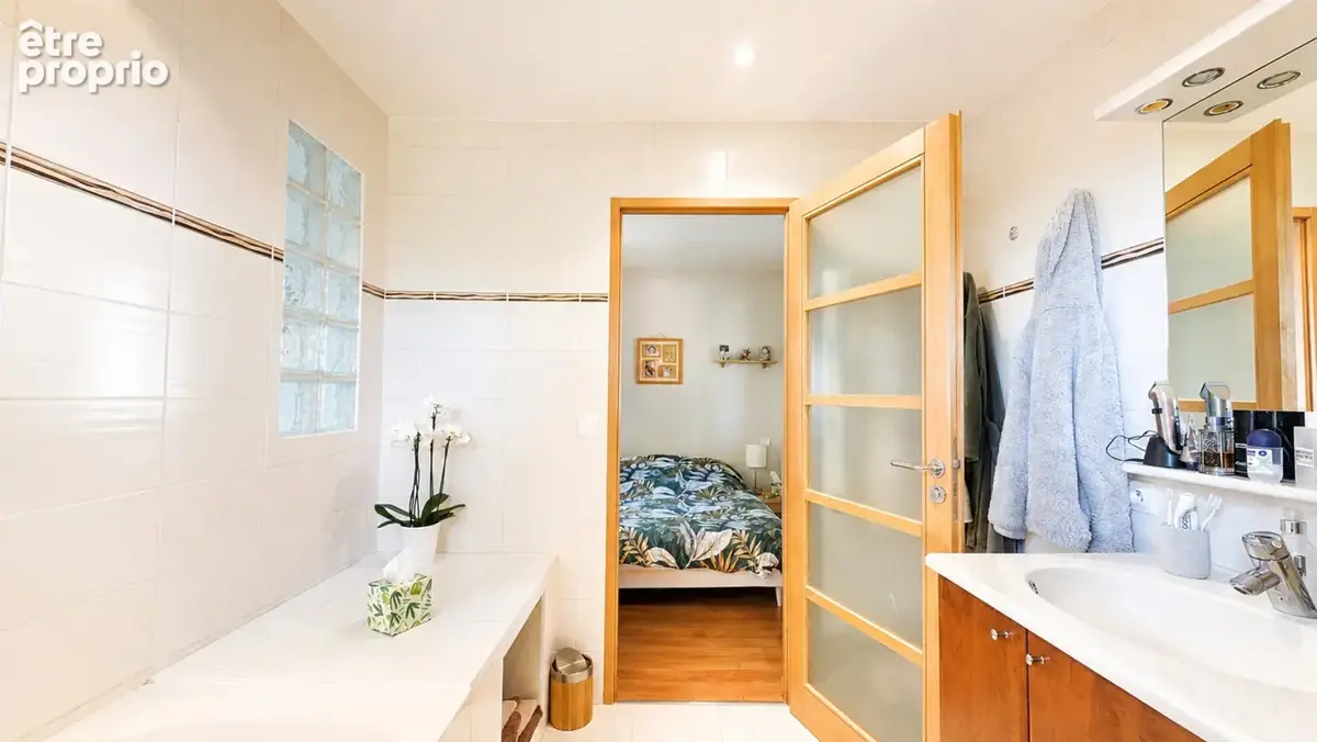 Appartement T4 au calme avec vue dégagée - photo 4