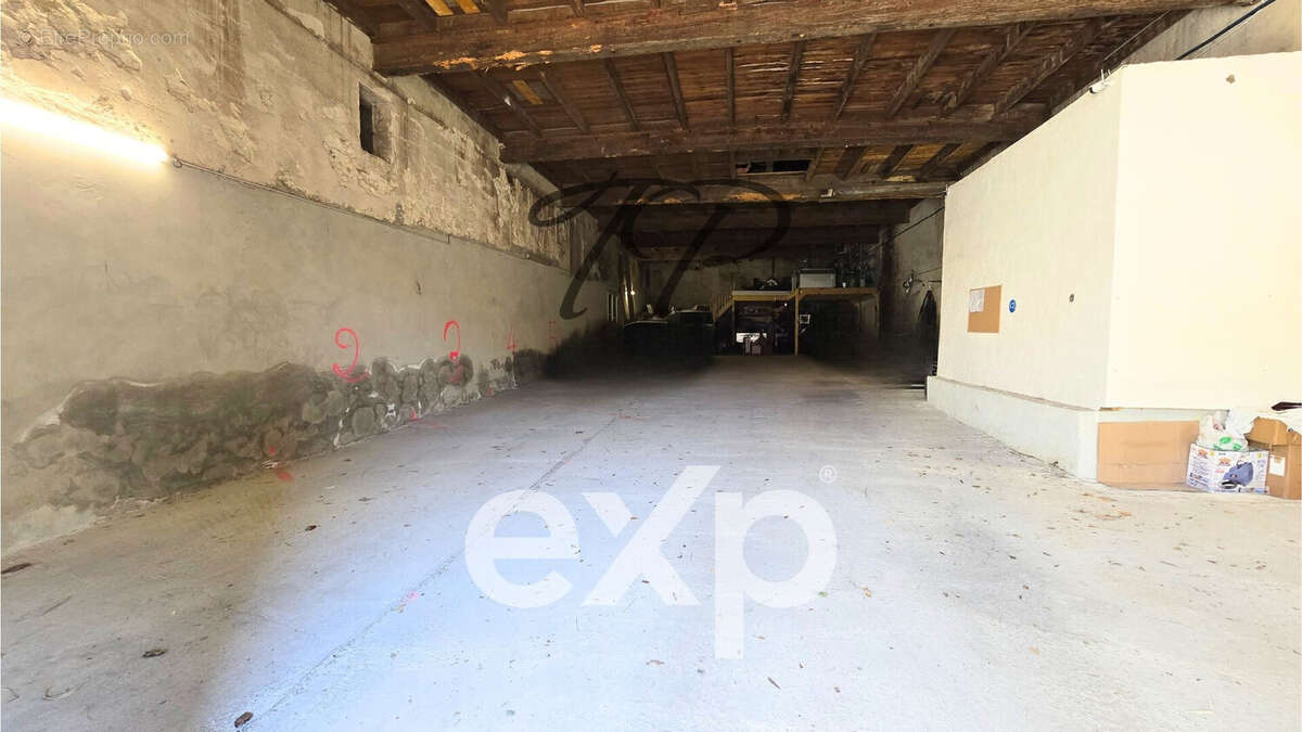 Maison à NISSAN-LEZ-ENSERUNE