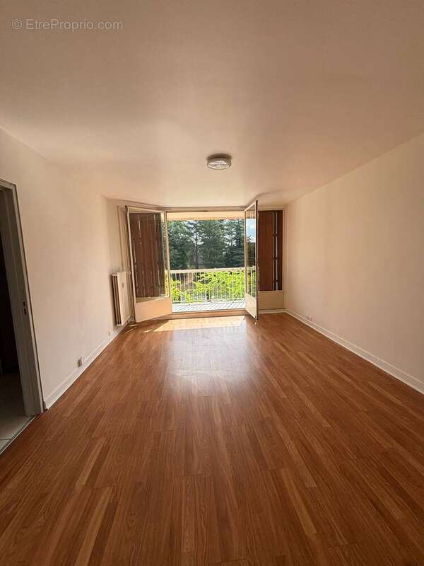 Appartement 72 m² à Limoges  - photo 3
