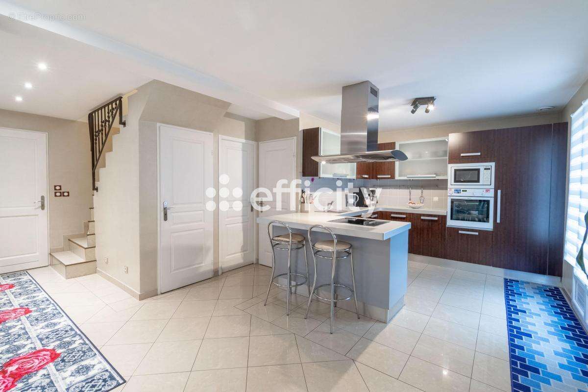 Maison 118 m² à Orly  - photo 6