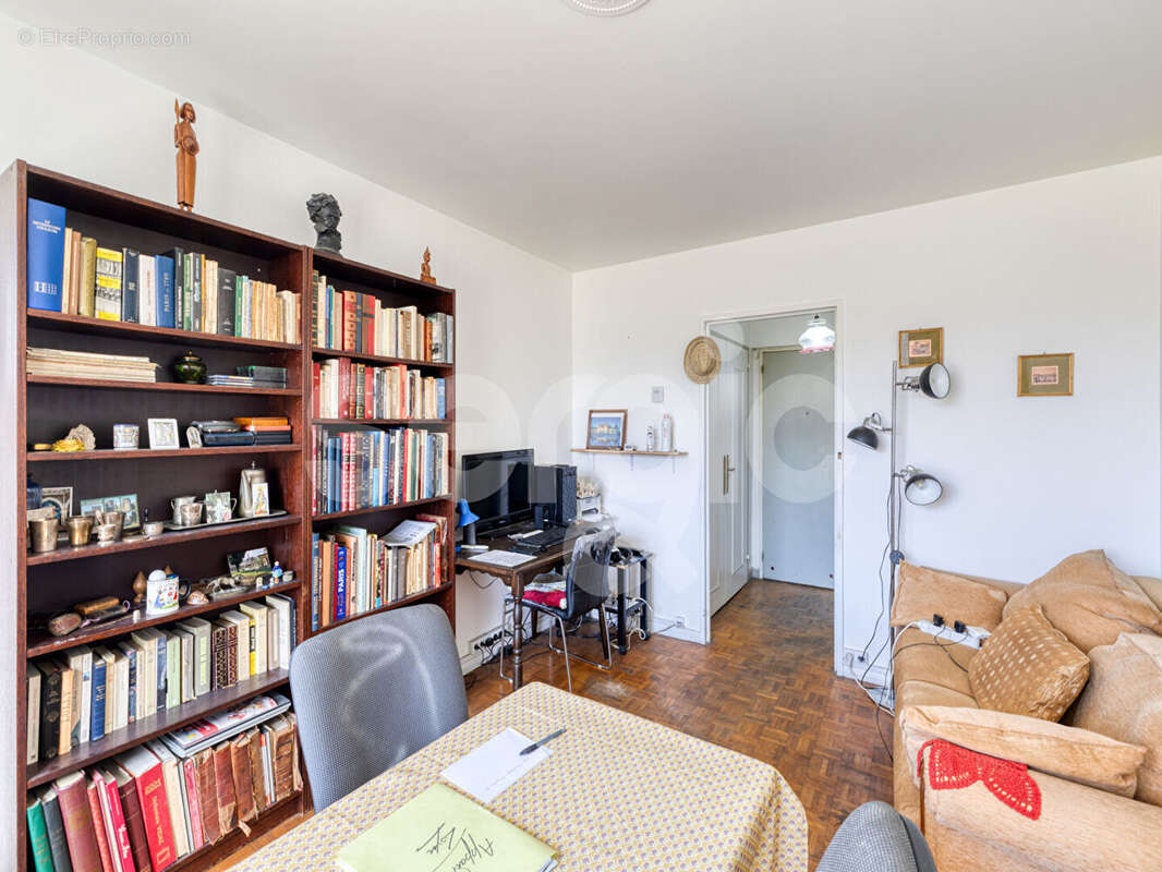 Appartement à AUBERVILLIERS