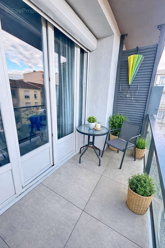 Appartement à VENISSIEUX