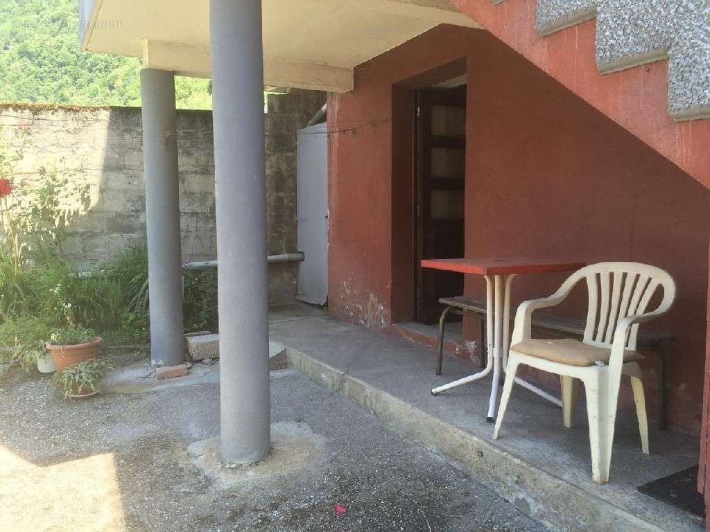 Maison à FEISSONS-SUR-ISERE