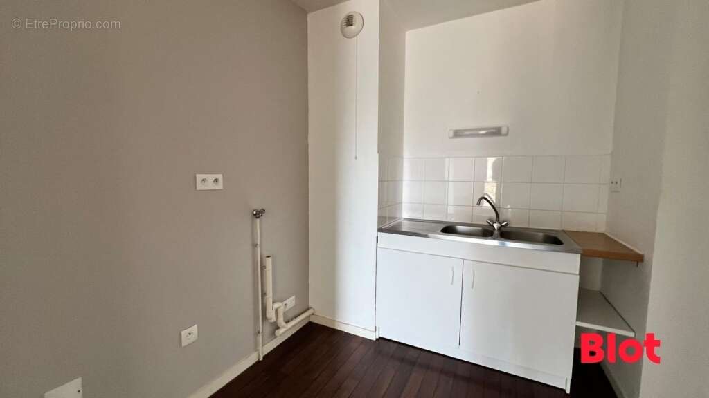 Appartement 49 m² à Orgeres  - photo 2