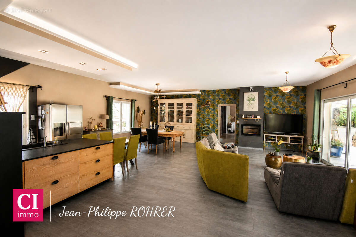 Maison récente 7 pièces avec piscine à vendre à Sainte-Anastasie-sur-Issole - photo 6