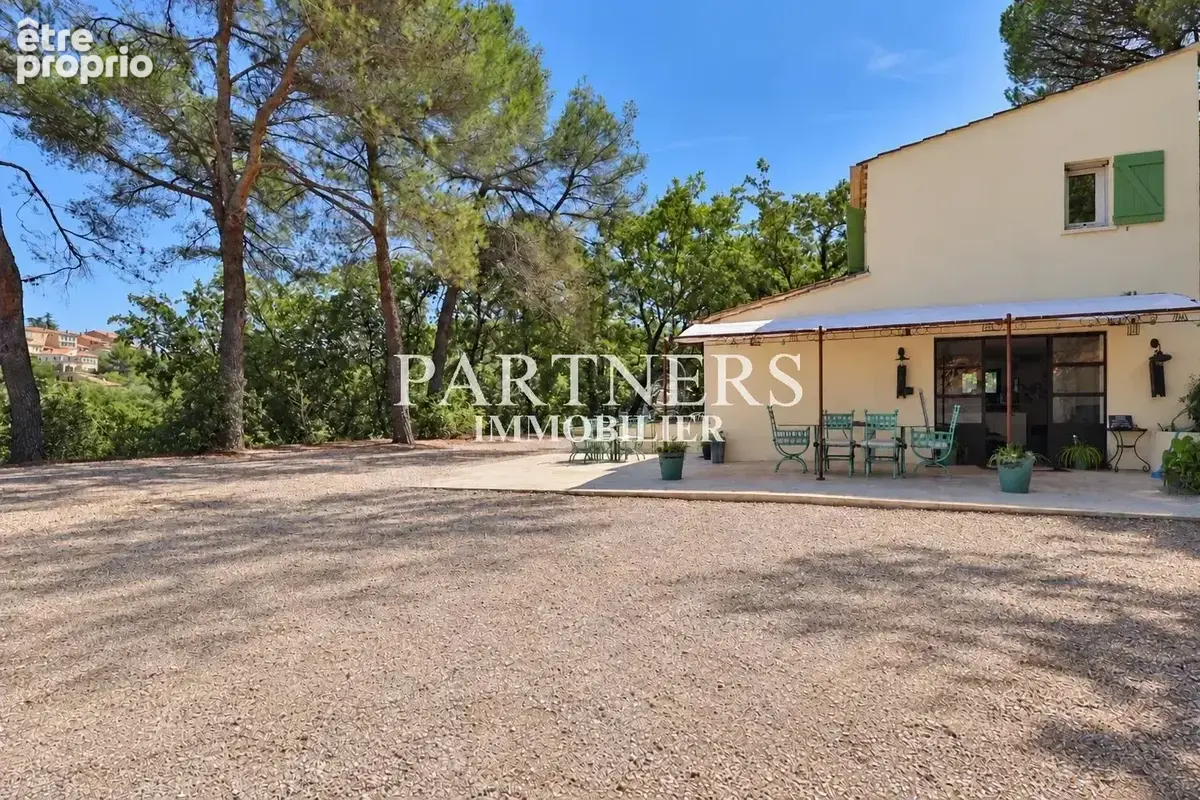 Maison 4 pièces 95 m² à vendre à Pertuis (84120) - photo 2