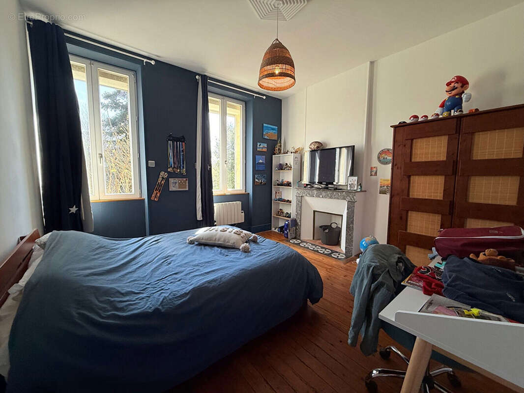 Maison à SAINT-EMILION