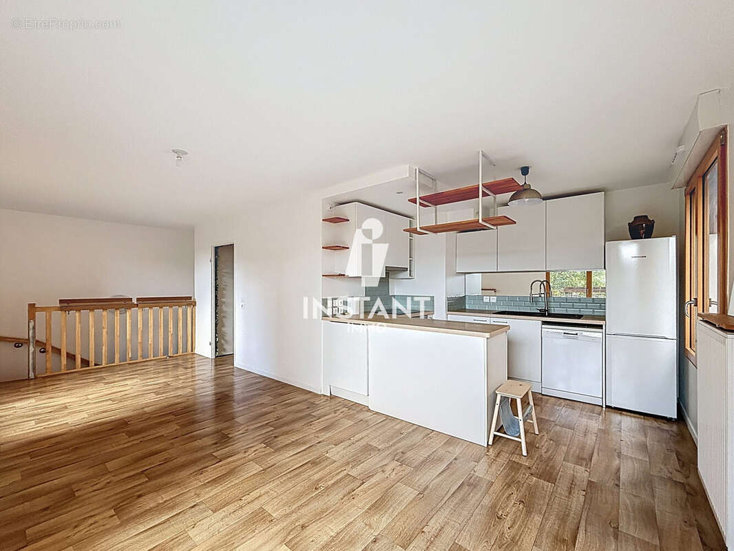 Appartement à IVRY-SUR-SEINE
