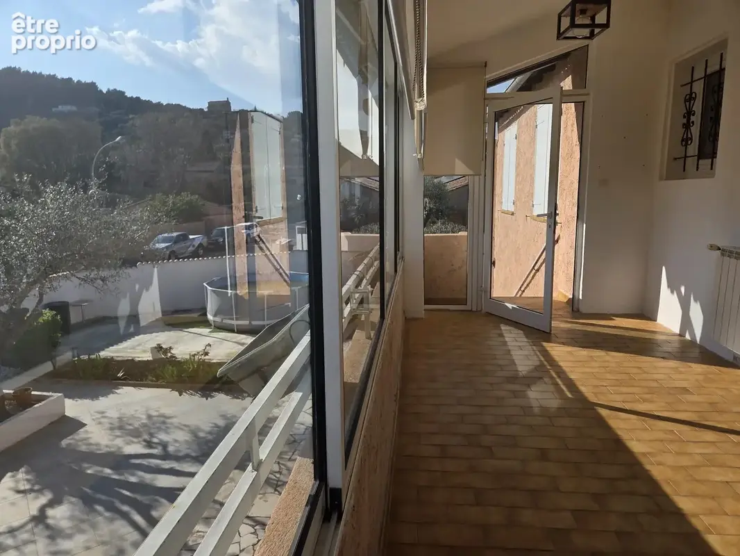 Maison 126 m² à Cuers  - photo 3