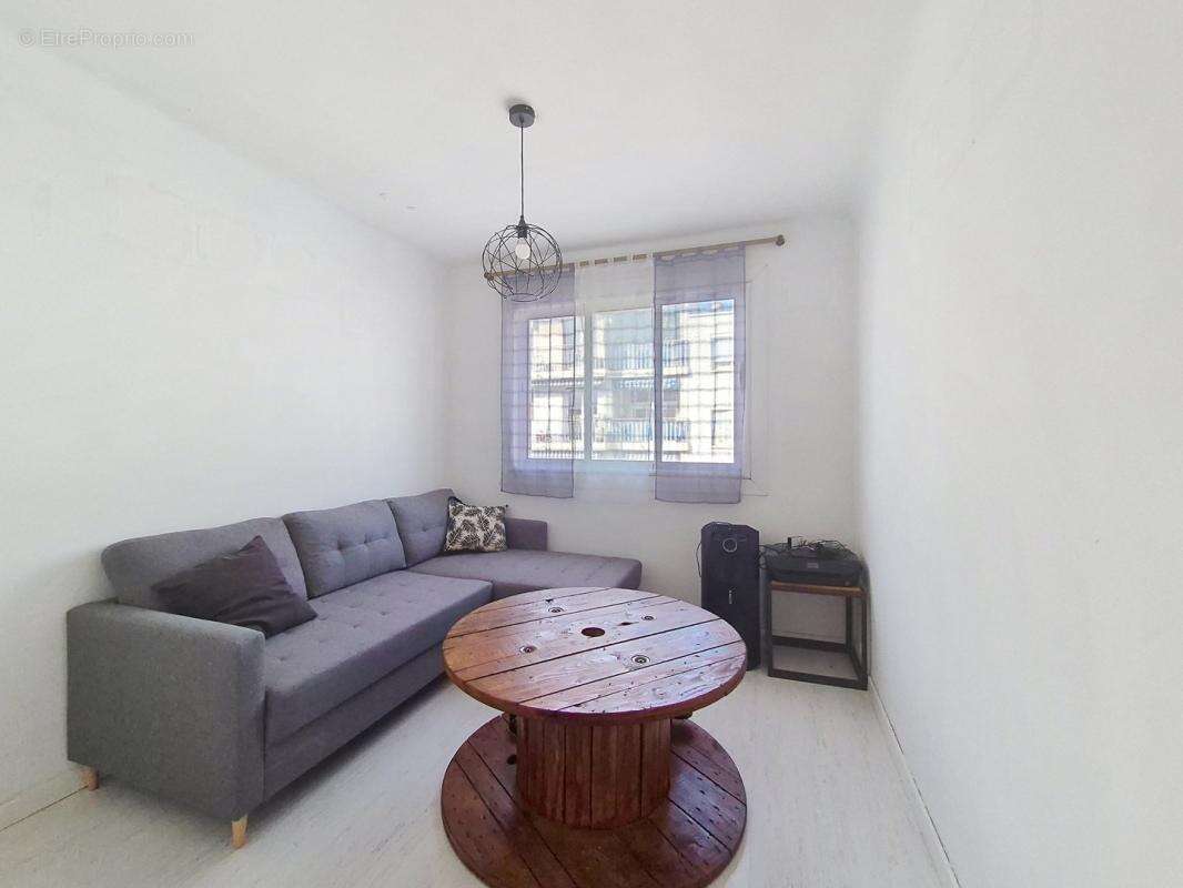 Appartement à CAGNES-SUR-MER