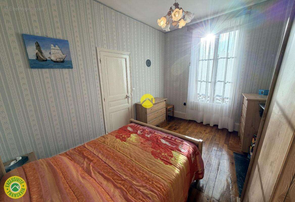 Maison à CHATEAUNEUF-SUR-CHER